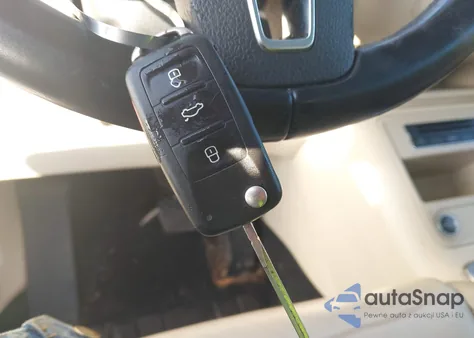 2011 Volkswagen Tiguan Sel z USA, uszkodzony, nr VIN WVGAV7AX3BW534888